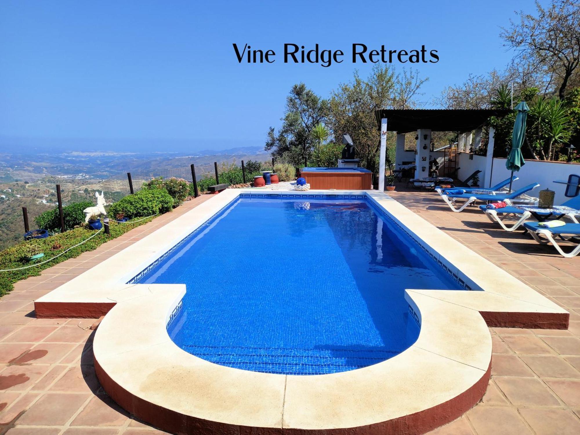 Vine Ridge Studio And Apartment Комарес Экстерьер фото