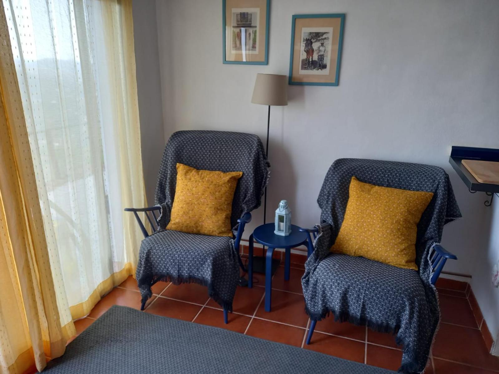 Vine Ridge Studio And Apartment Комарес Экстерьер фото